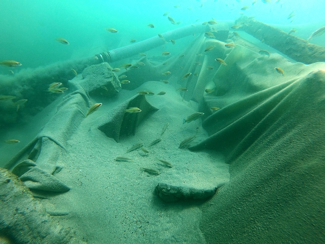 Дно черного моря без воды фото