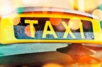 Разрешения на работу в такси теперь можно получить в каждом крымском МФЦ