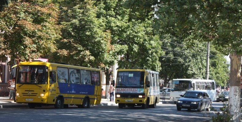 Власти Ялты ужесточат контроль за деятельностью пассажирских перевозчиков