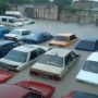 Крым: дождь залил машины, эвакуированные на штрафплощадку