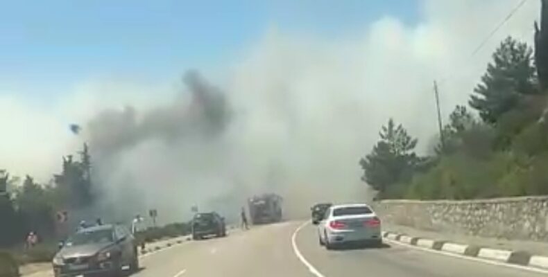 Крым: в районе поселка Кацивели  вспыхнул лесной пожар